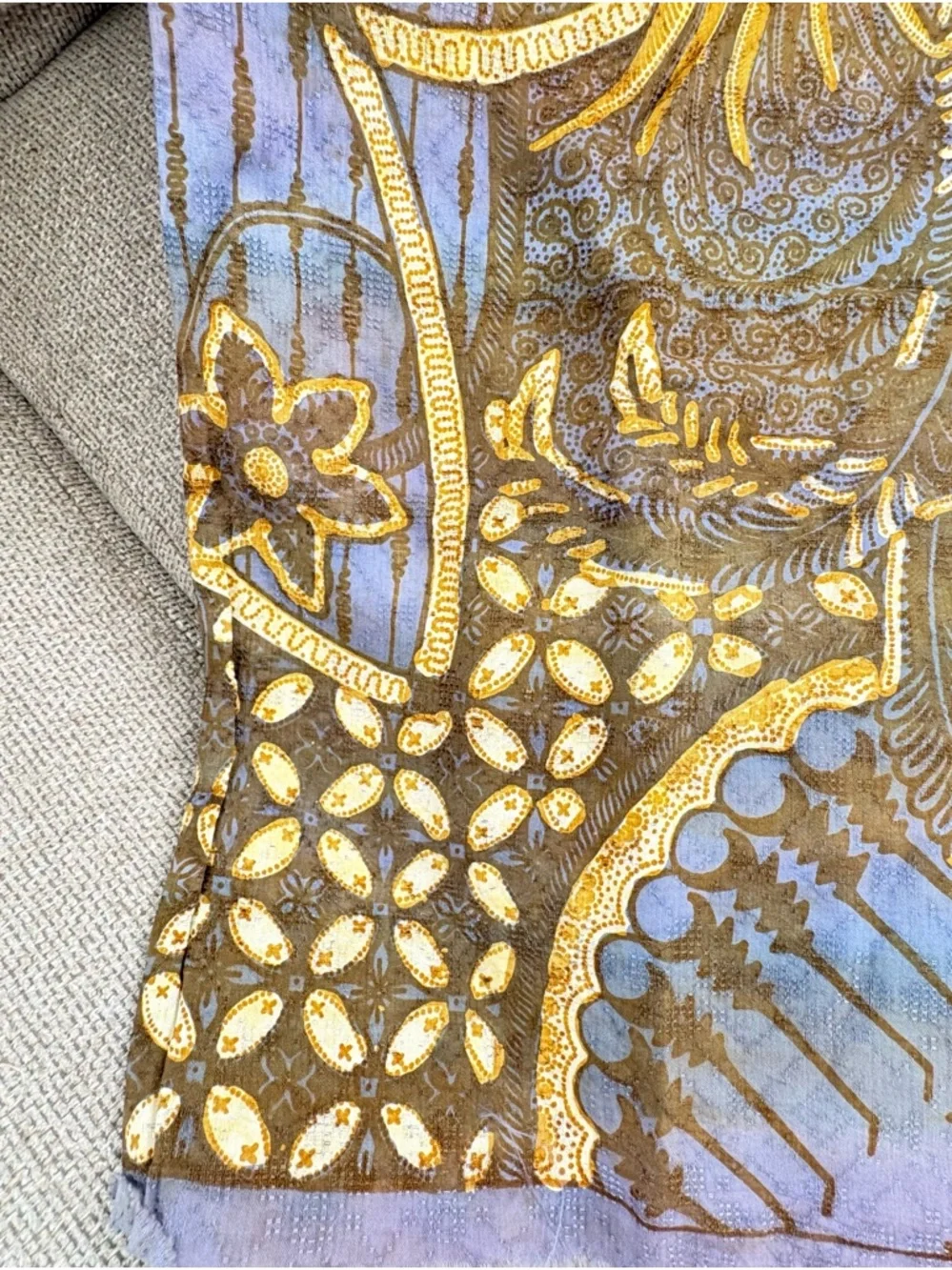 Brand New! Direct from Bali Stunning Krisna Blue & Gold Sarong Sarung